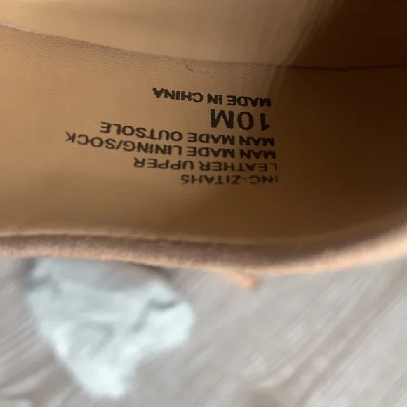 🛍️4/$20 INC Suede Pumps - Picture 5 of 5